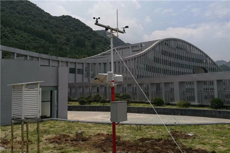 小型自动气象站